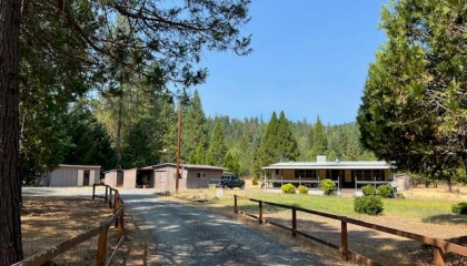  3675 Pleasant Creek Rd, Rogue River, OR 97537