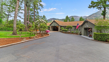 4990 Rogue River Hwy, Grants Pass, OR 97527