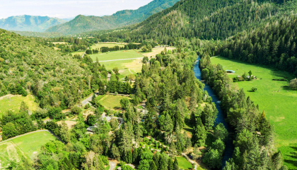 13719 Hwy 238, Jacksonville, OR 97530