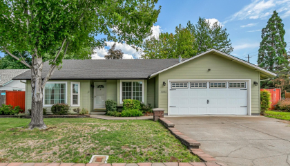 3004 Cheltenham Way, Medford, OR 97504
