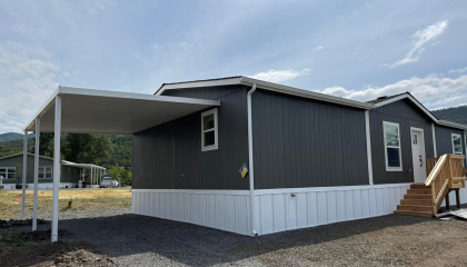 1 Corral Lane #37, Ashland, OR 97520
