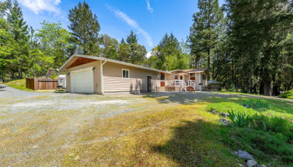 855 Cienaga Lane, Grants Pass, OR 97526