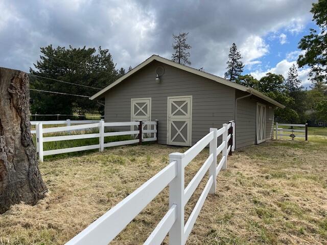 310-Ridgewood-Drive_36