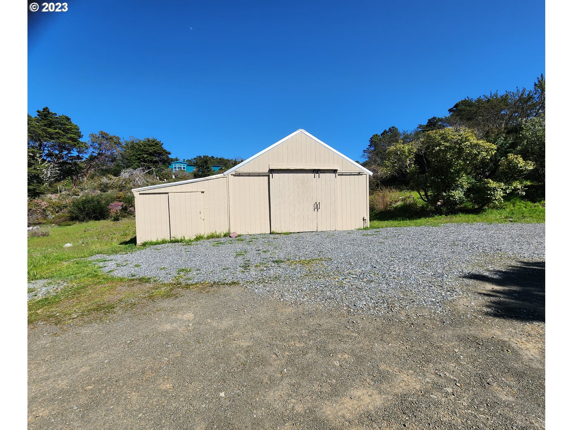 24190-CARPENTERVILLE-RD_31-barn