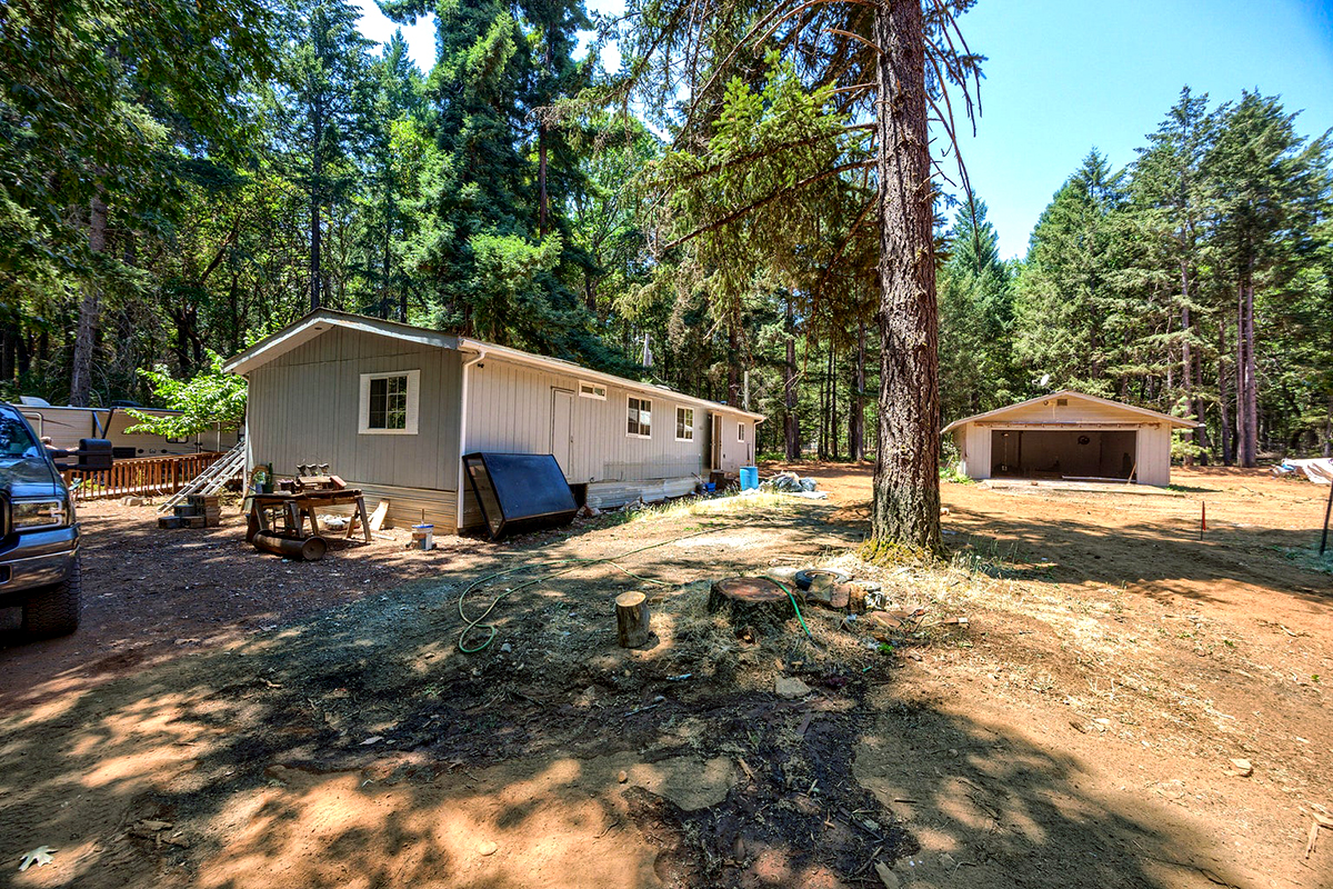 220186720, 1082 Marcy Loop Rd, Grants Pass, OR 97527