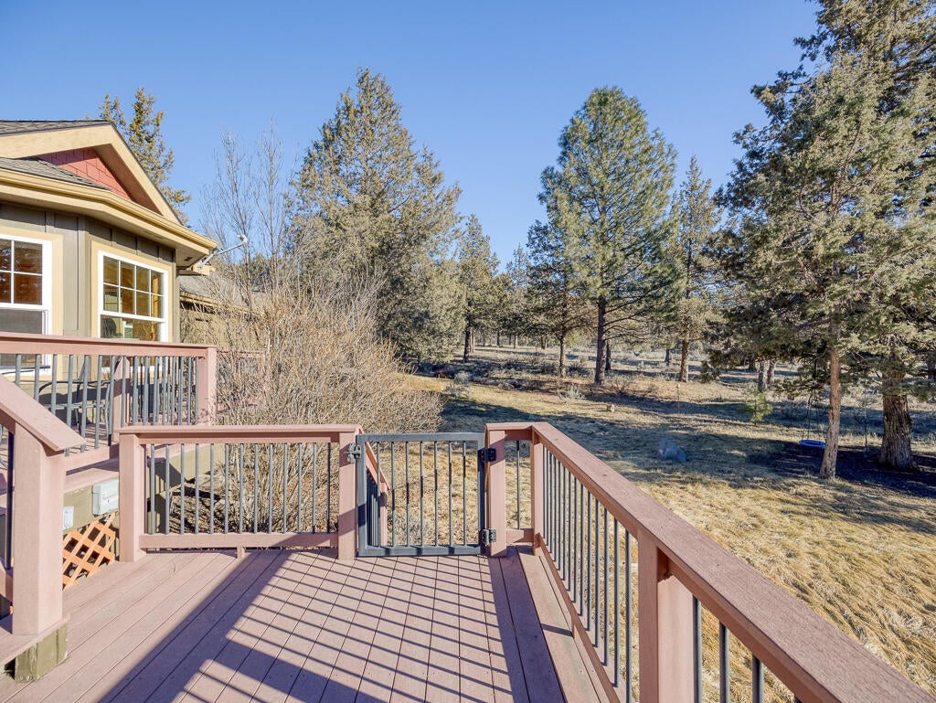 1140_Oregon_Ash_Cir_16