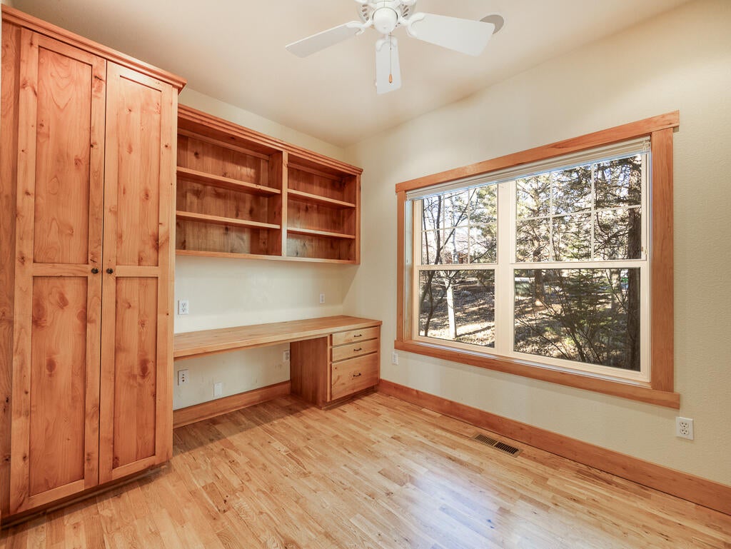 1140_Oregon_Ash_Cir_21