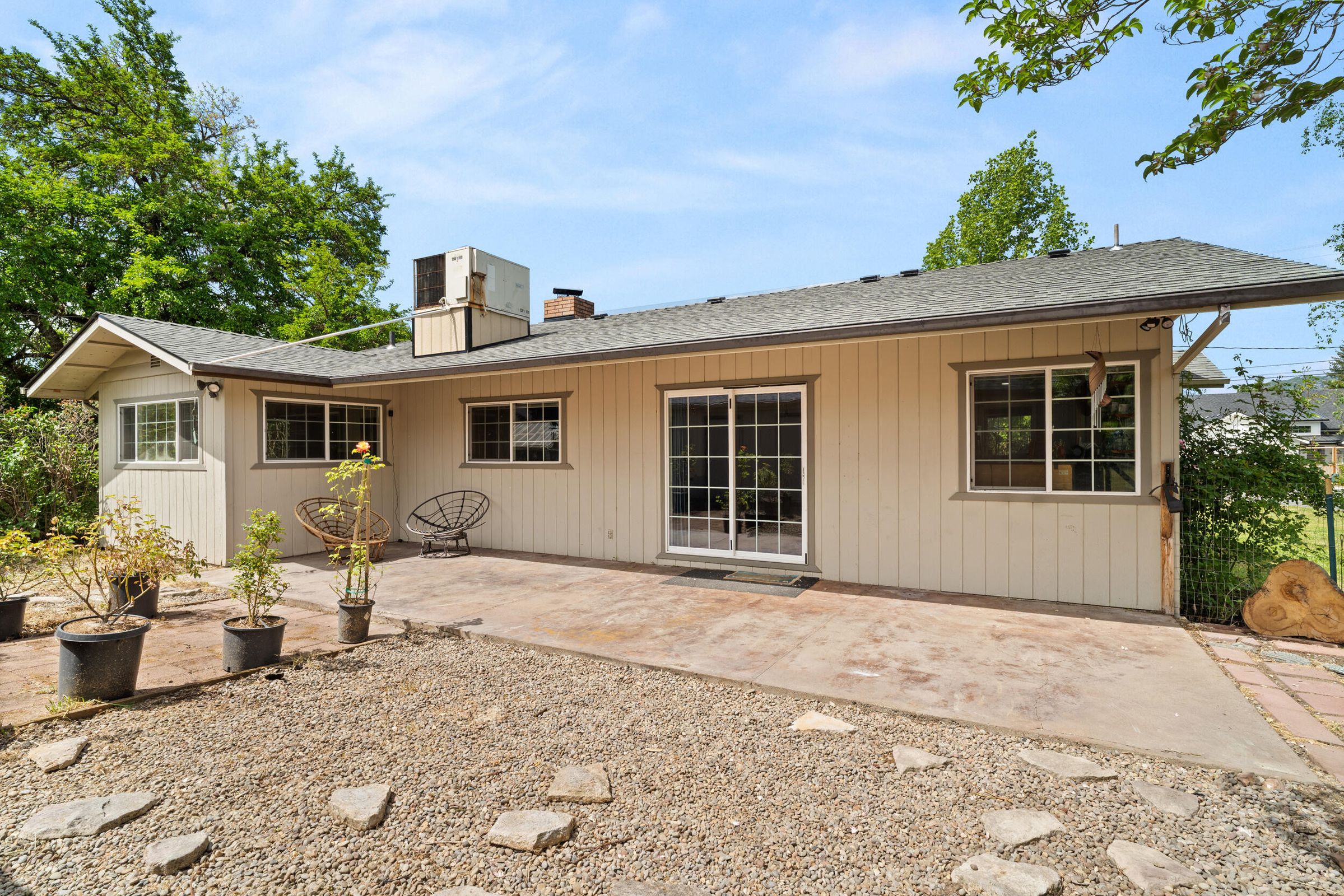 1960_Cloverlawn_Dr-03