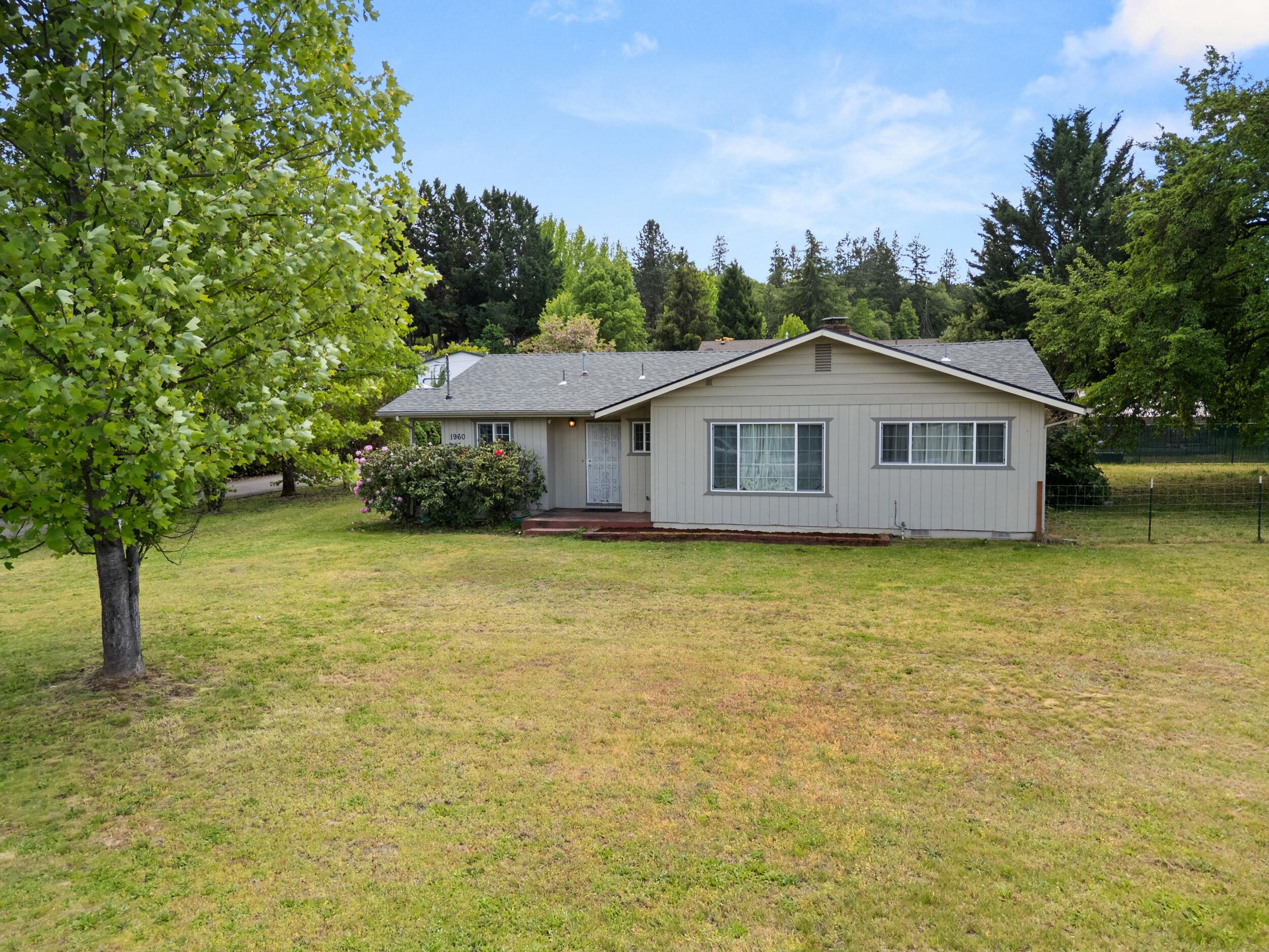 1960_Cloverlawn_Dr-24