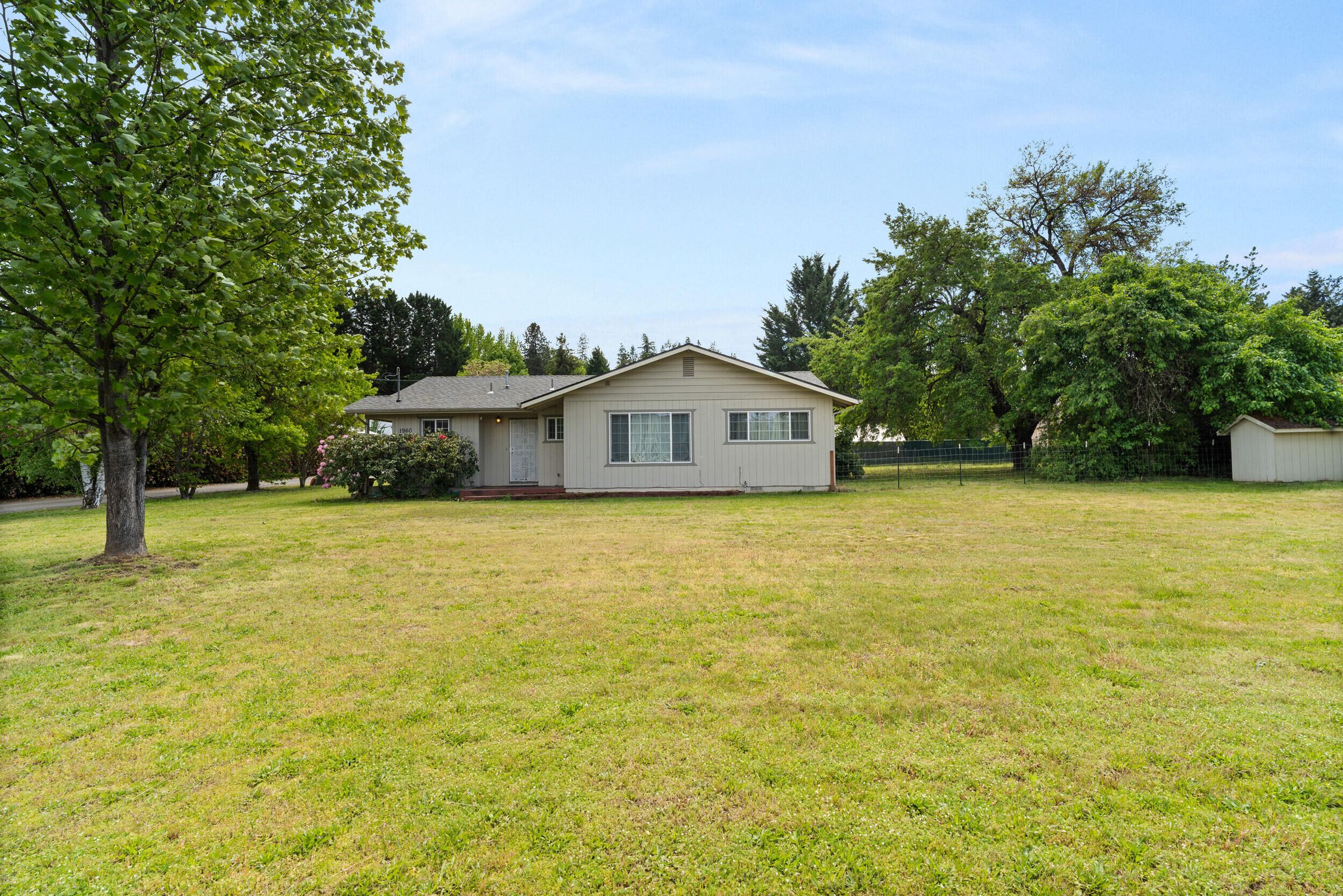 1960_Cloverlawn_Dr-28