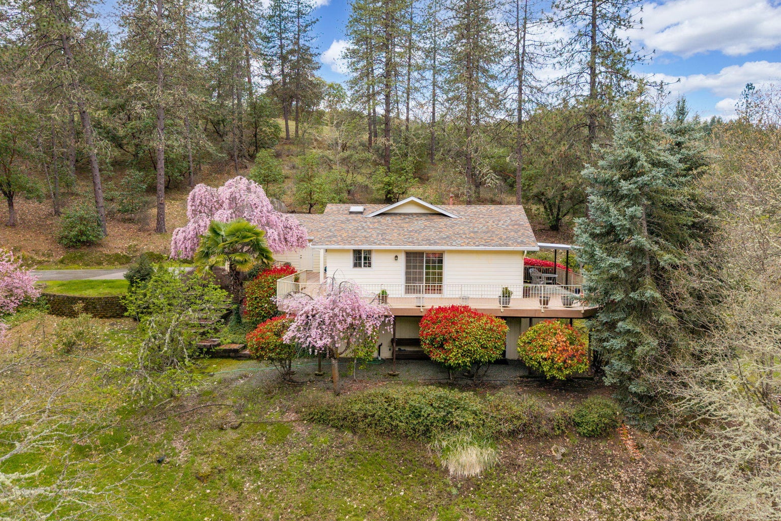 4280_Cloverlawn_Dr-03