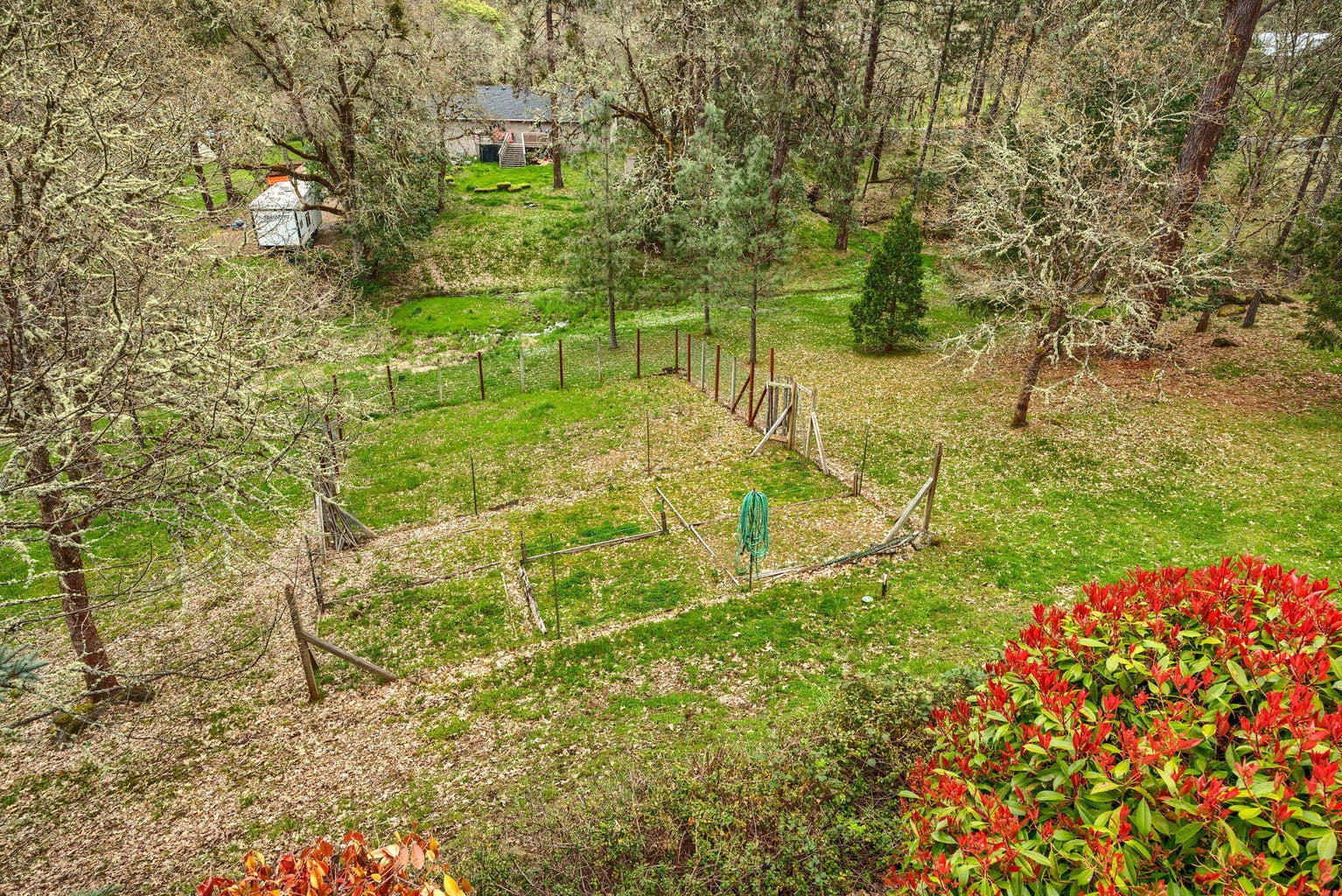 4280_Cloverlawn_Dr-11