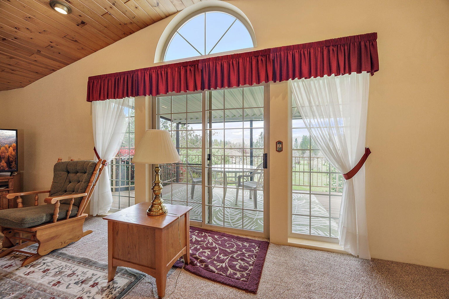 4280_Cloverlawn_Dr-20