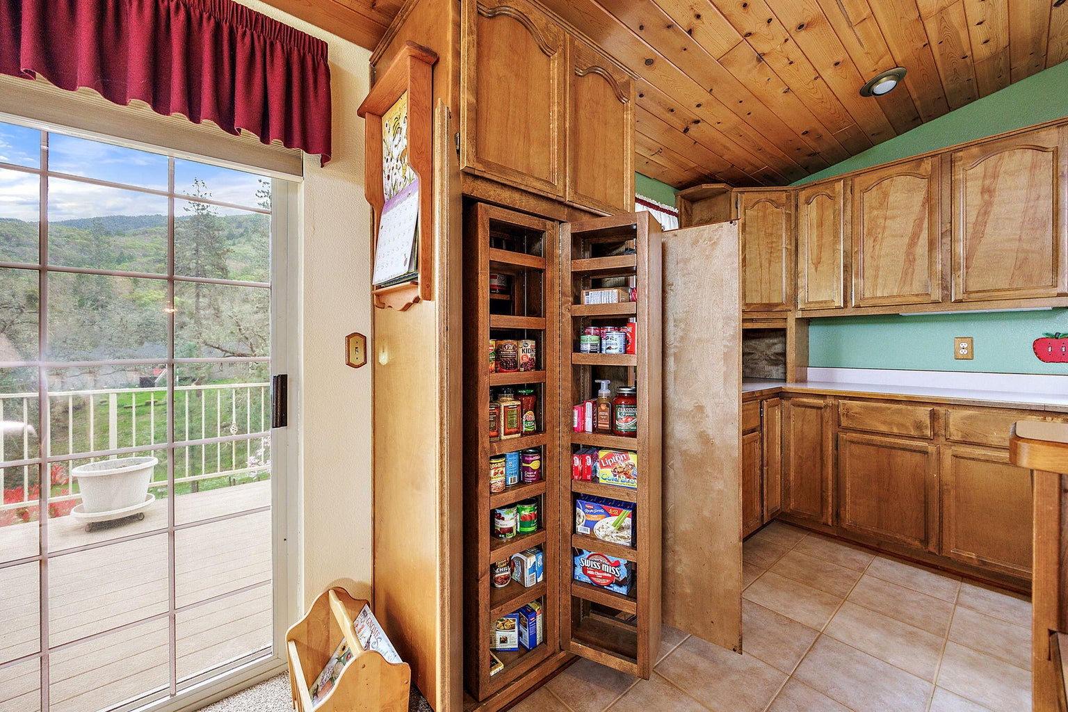 4280_Cloverlawn_Dr-25