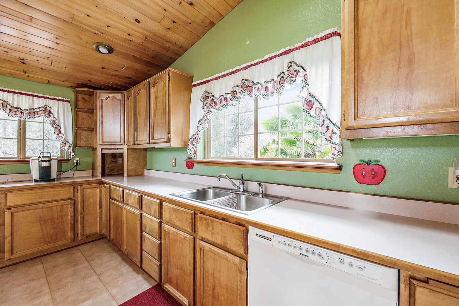 4280_Cloverlawn_Dr-27