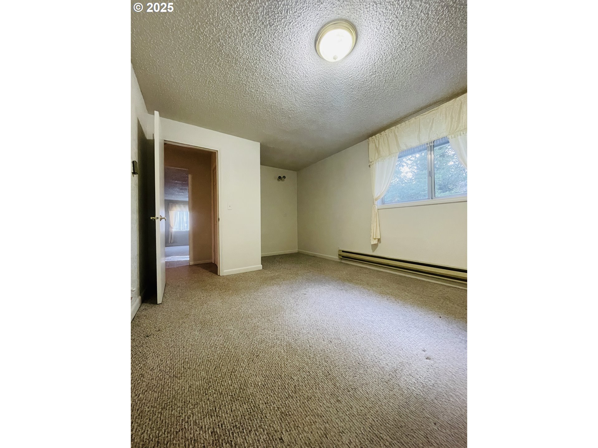 639_N_Old_Pacific_Hwy-24-V