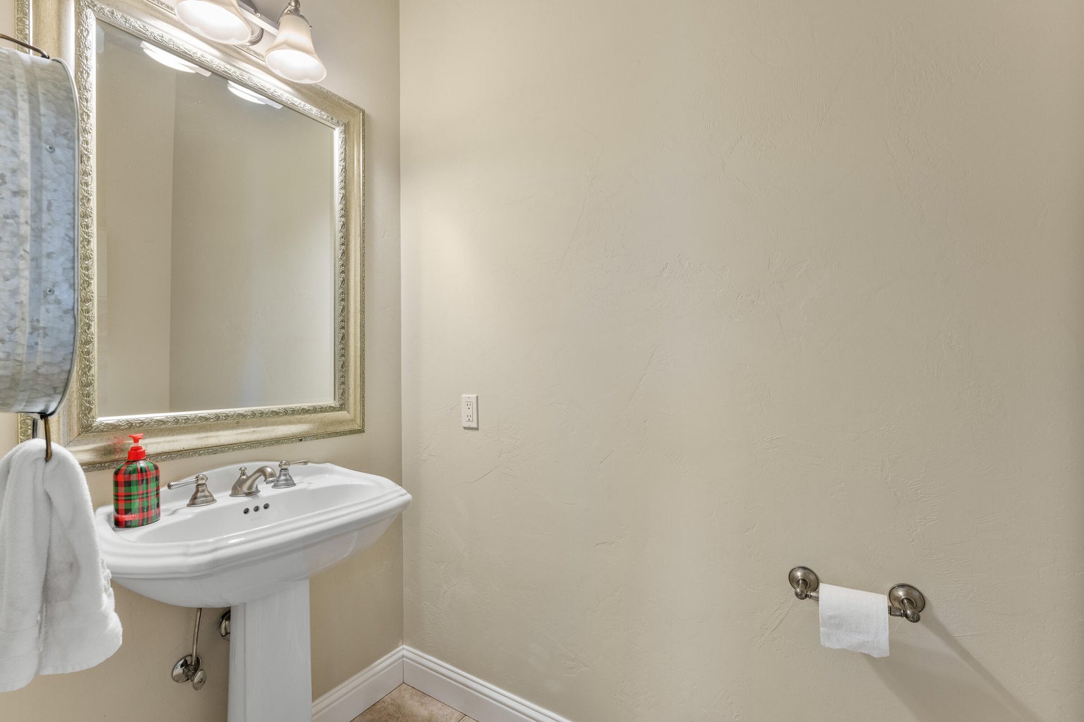 2709_Jerome_Prairie_Rd-13