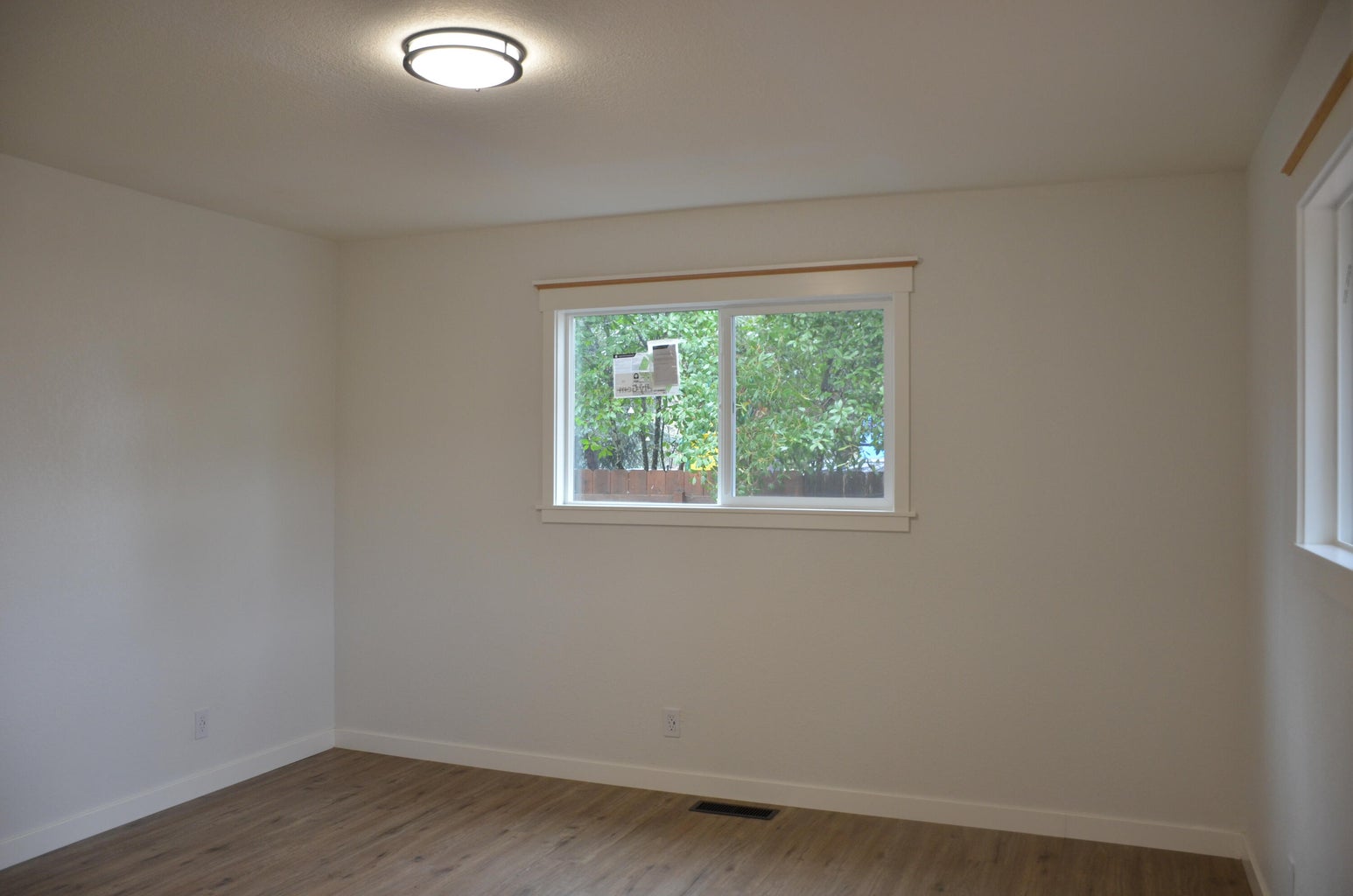 329_S_Kerby_Ave-19