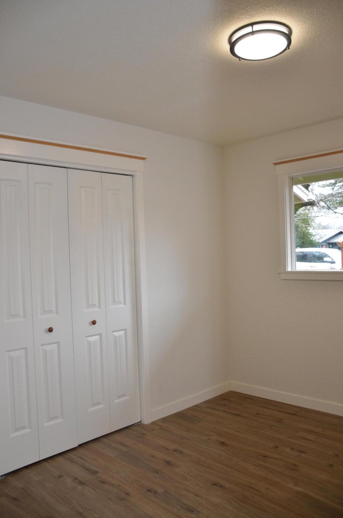 329_S_Kerby_Ave-21