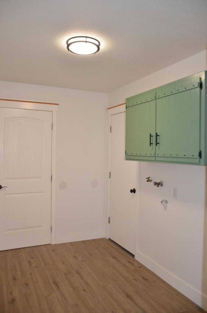 329_S_Kerby_Ave-24