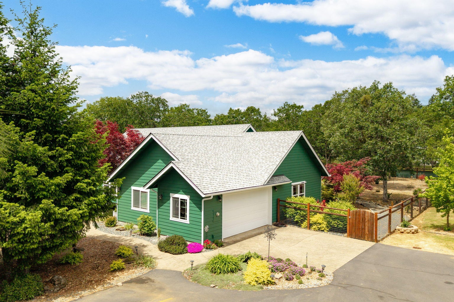 220201855, 592 Kaneeta Lane, Grants Pass, OR 97526