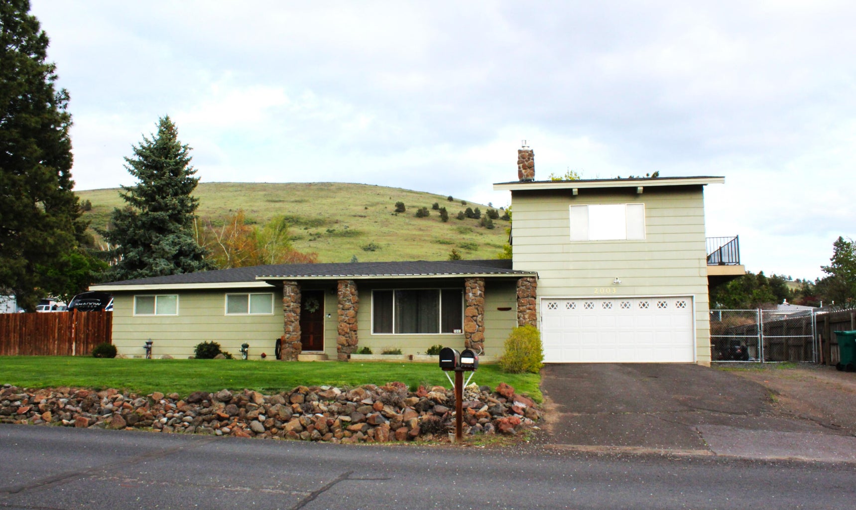 220201180, 2003 Carlson Dr, Klamath Falls, OR 97603