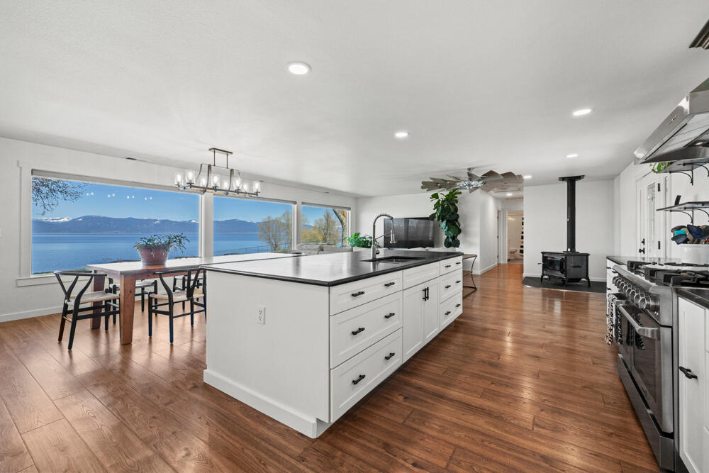 37368_Modoc_Point_Rd-10-Kit-View