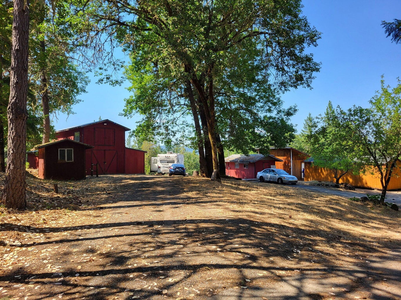 220205489,  1940 South Side Rd, Grants Pass, OR 97527