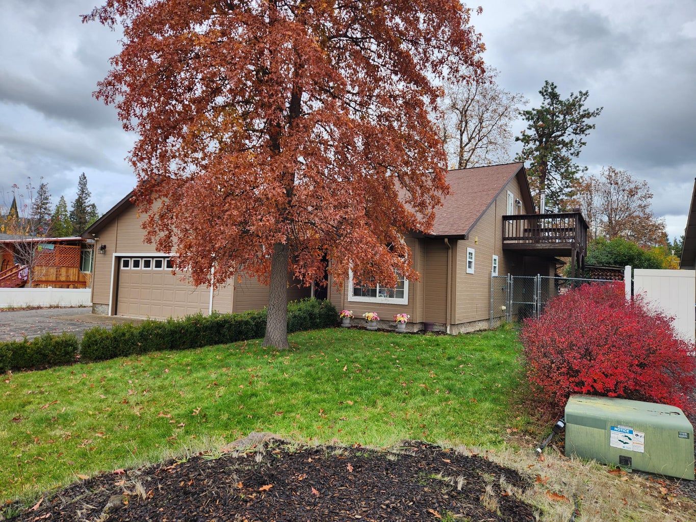 815_Redwood_Ave_09