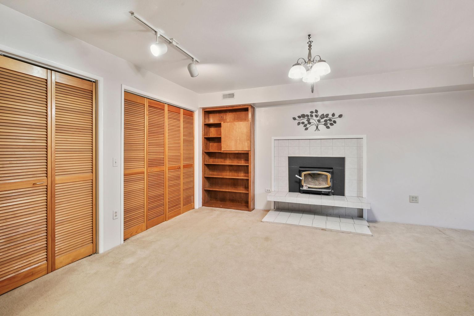 4884_Lower_Grave_Creek_Rd-25