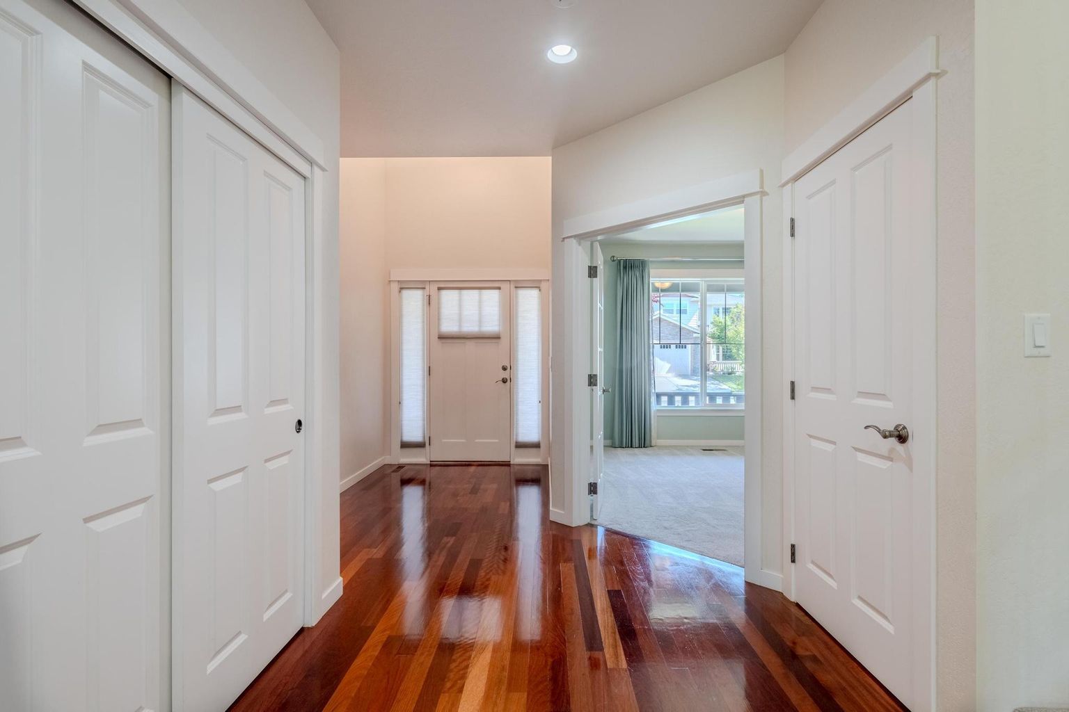 3724_Sherwood_Park_Dr-07