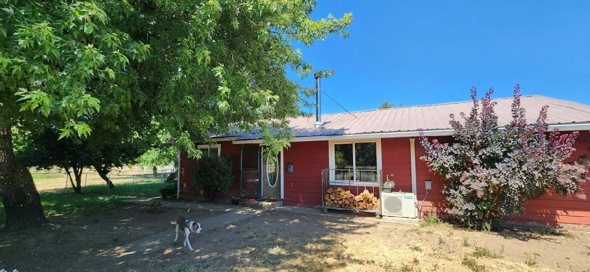 220208981, 6795 Holland Loop Rd, Cave Junction, OR 97523