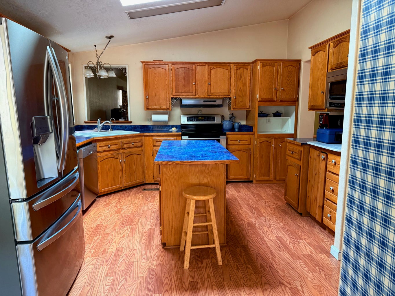 1800_Dick_George_Rd-05