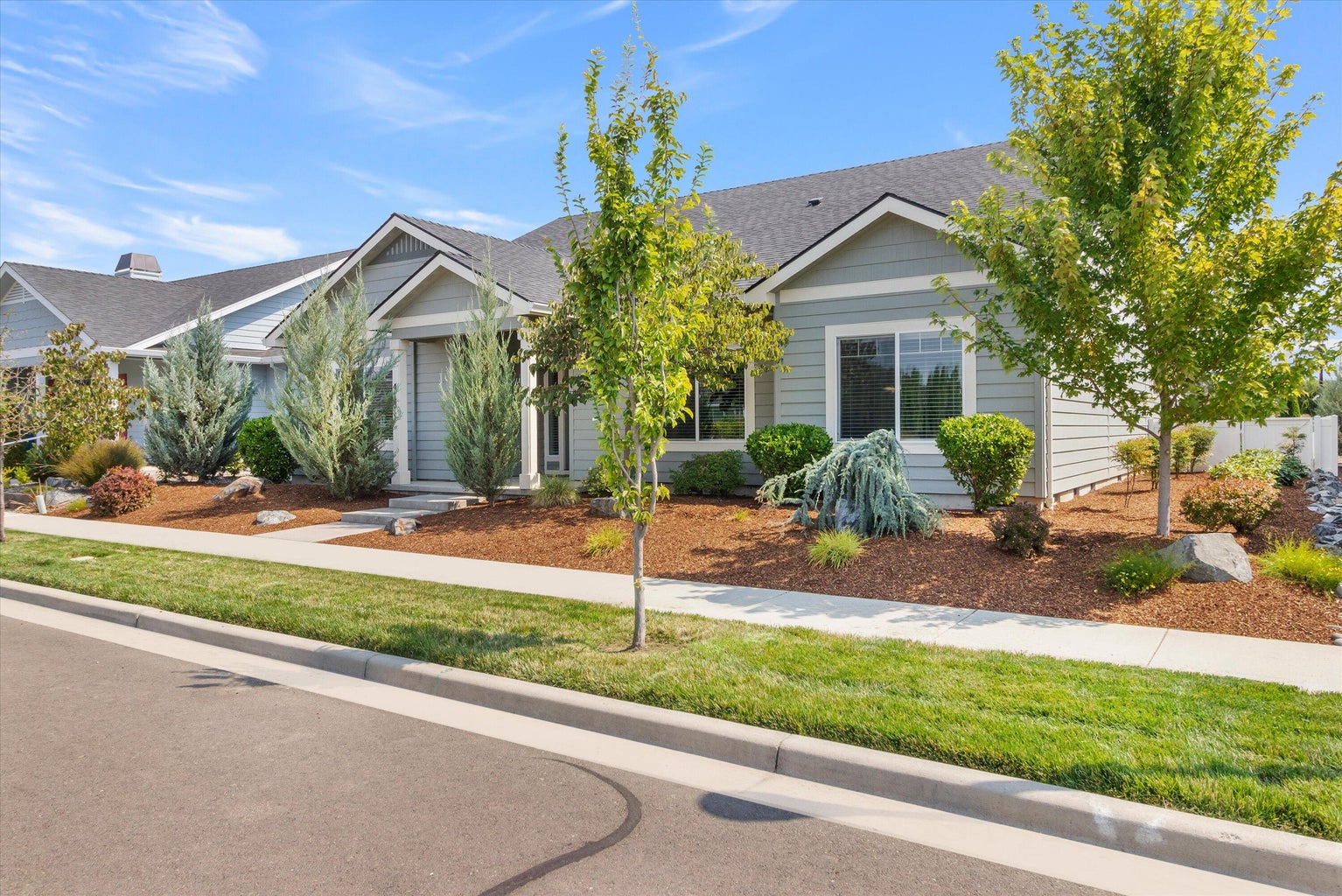 413_Sand_Pointe_Dr-02