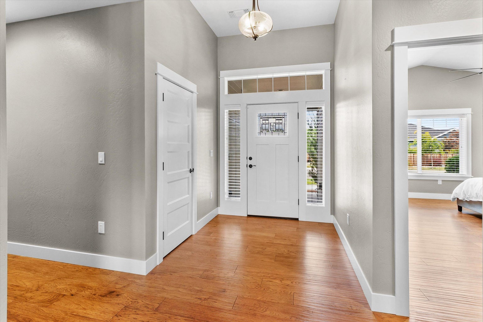 413_Sand_Pointe_Dr-05