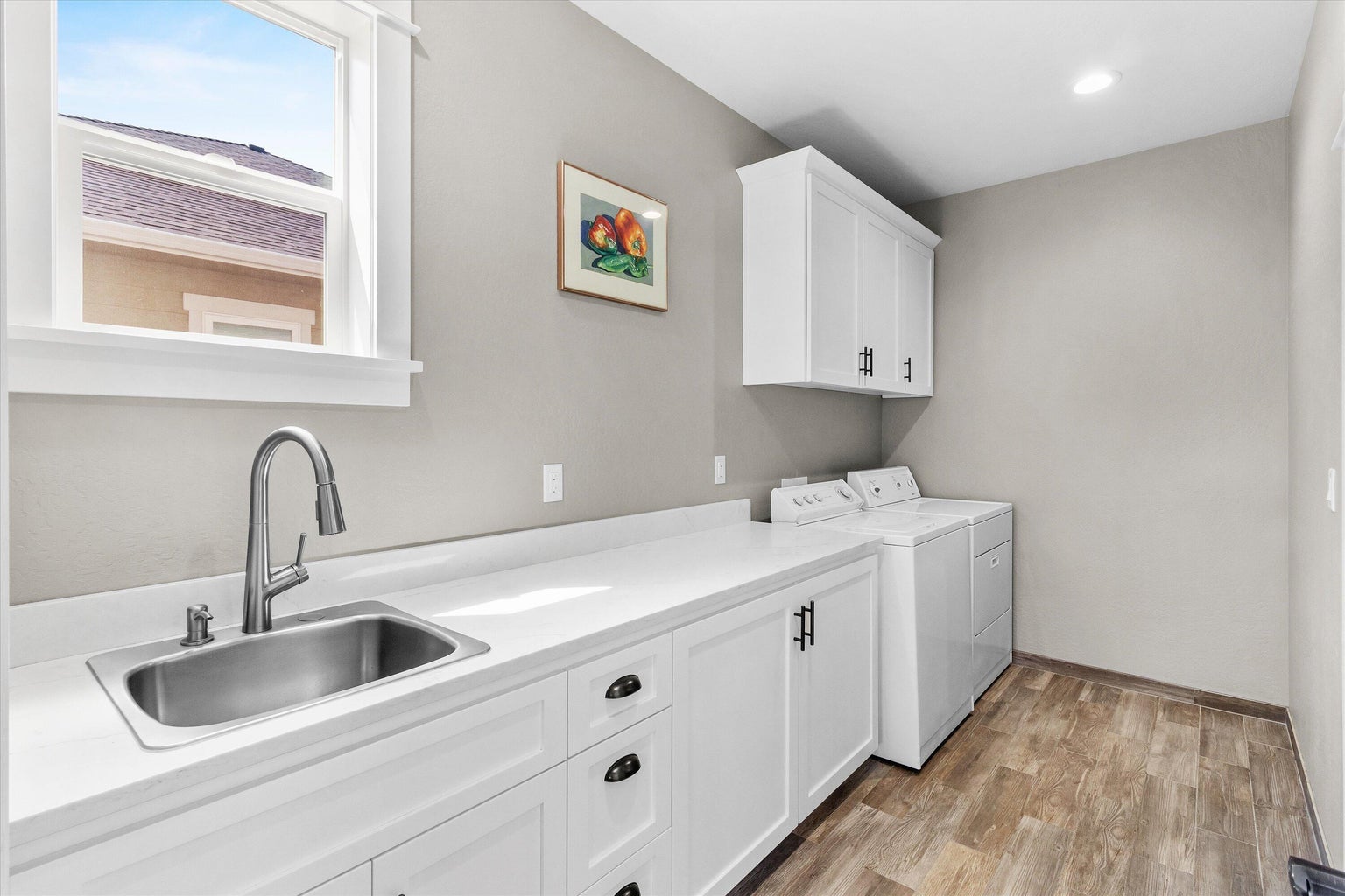 413_Sand_Pointe_Dr-16
