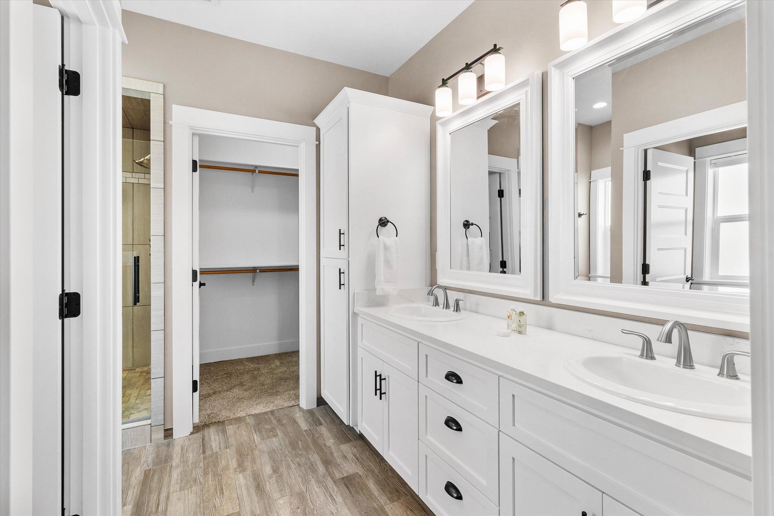 413_Sand_Pointe_Dr-21