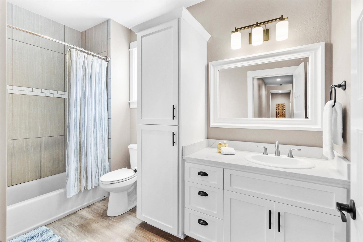 413_Sand_Pointe_Dr-25