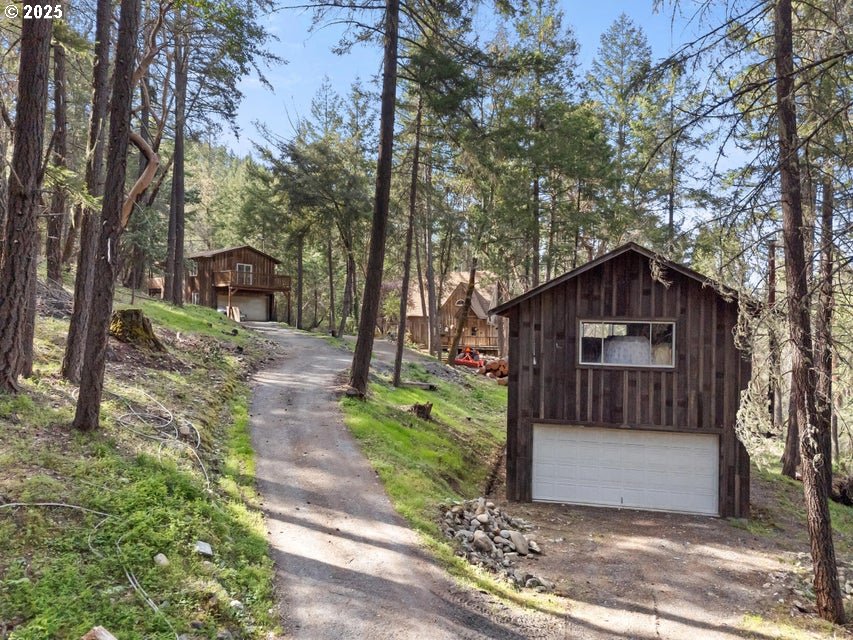 1584_Yale_Creek_Rd-02-2