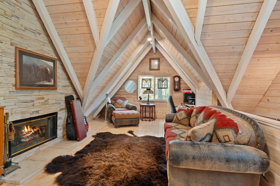 1584_Yale_Creek_Rd-FR