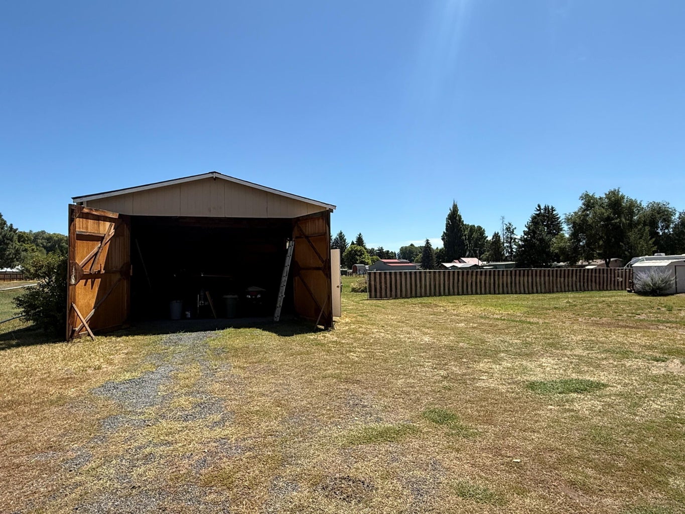 3219_Homedale_Rd-23