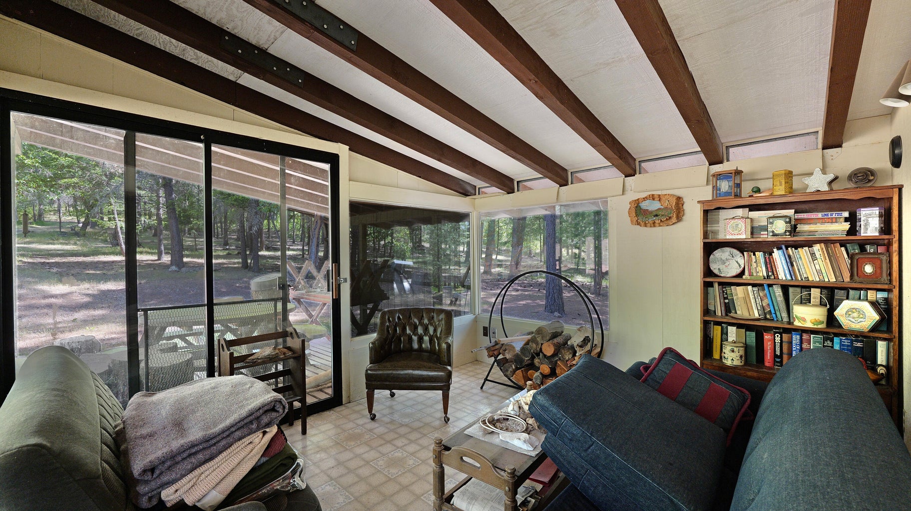 13007 Perry Rd-13