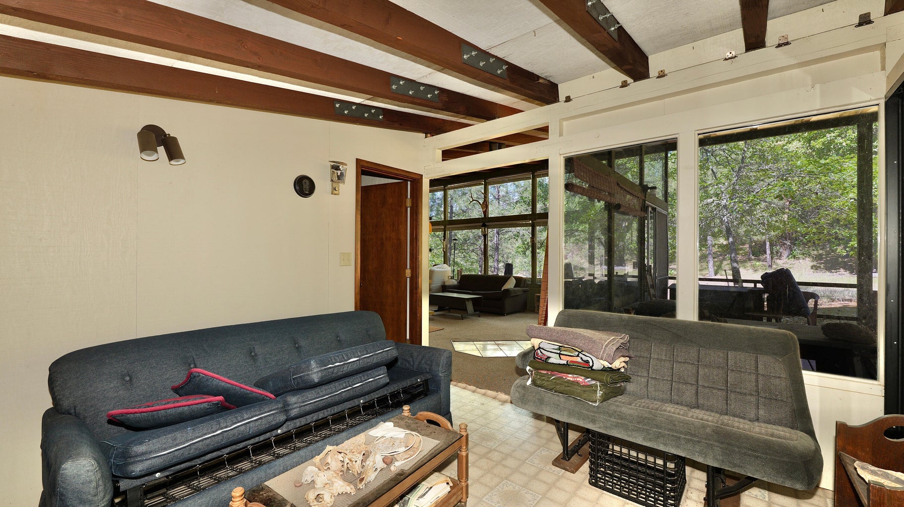 13007 Perry Rd-14