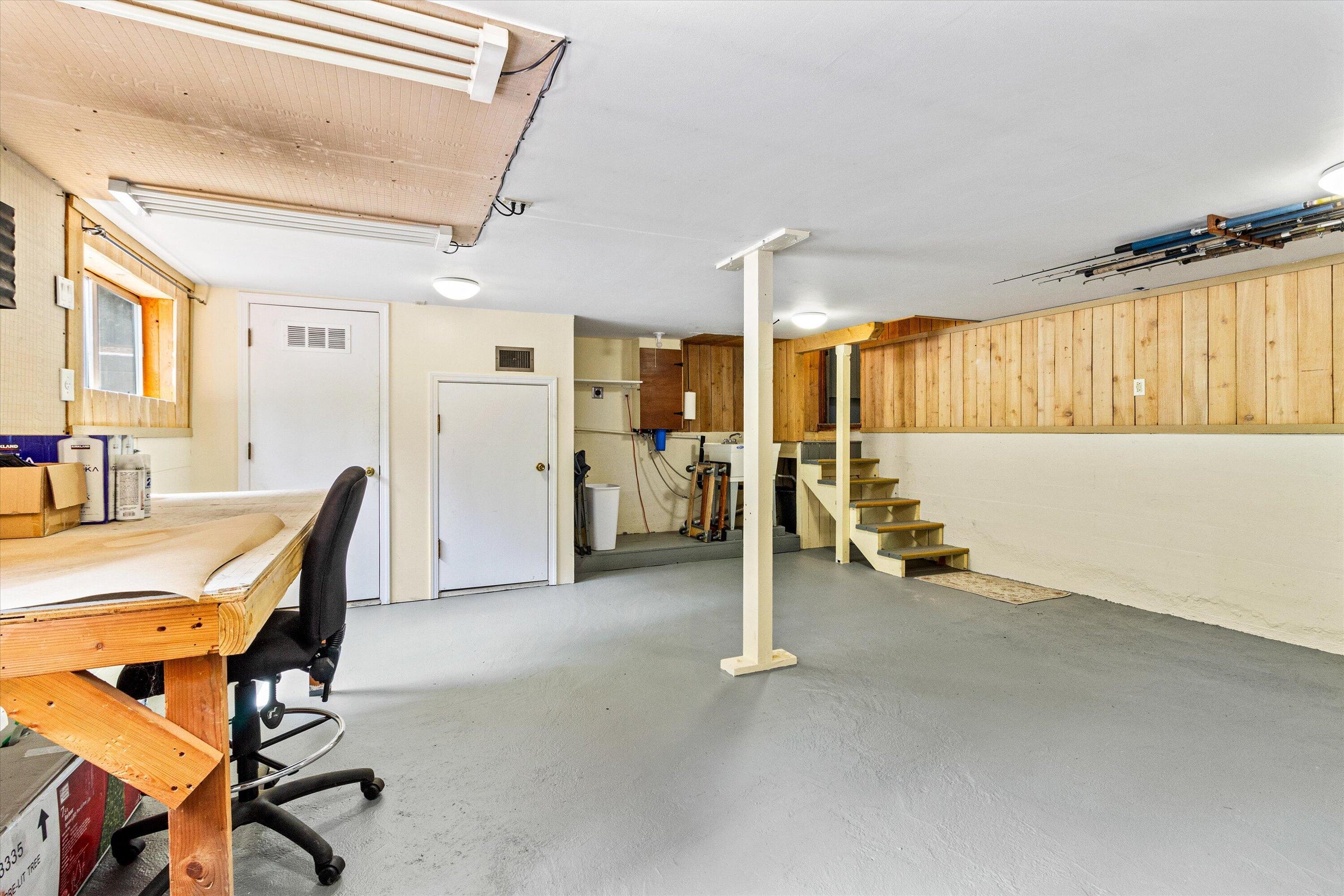 4990_Rogue_River_Hwy-29