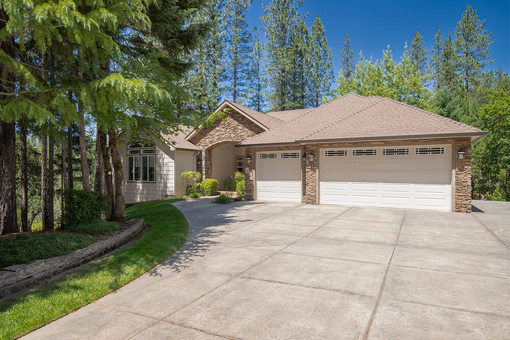 220203415, 1280 Marcy Loop Rd, Grants Pass, OR 97527