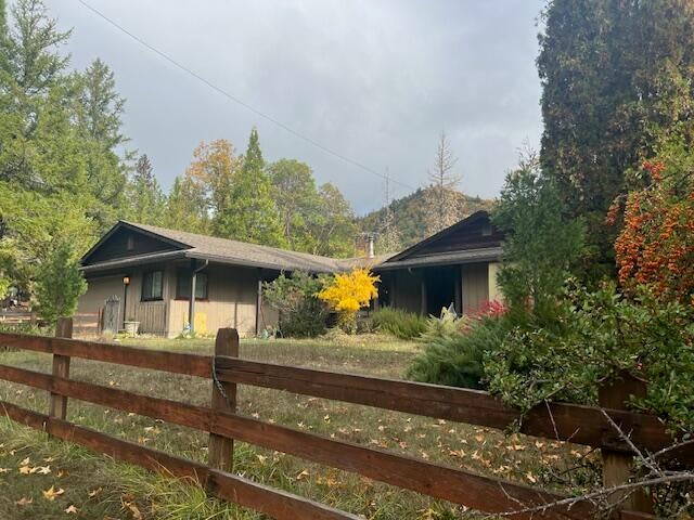 1480_Sykes_Crk_Rd-04