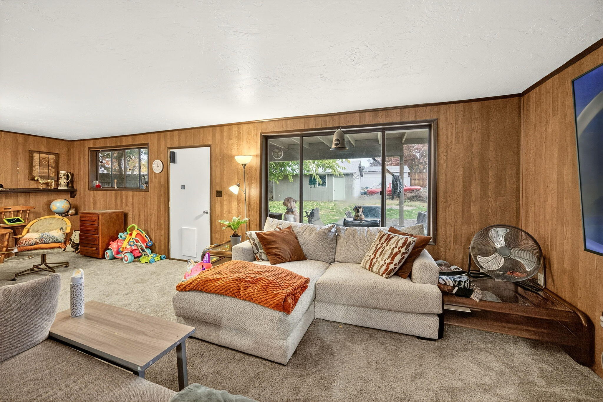 20251106184201239370000000-o