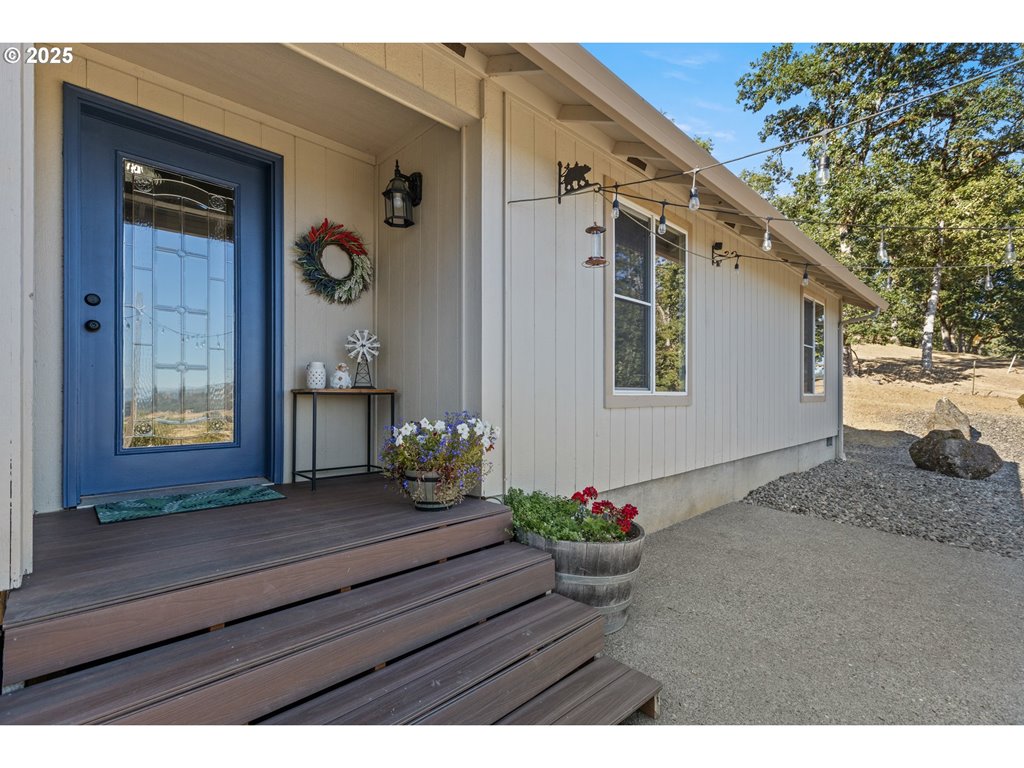 781031498, 941 Colonial Rd, Roseburg, OR 97471