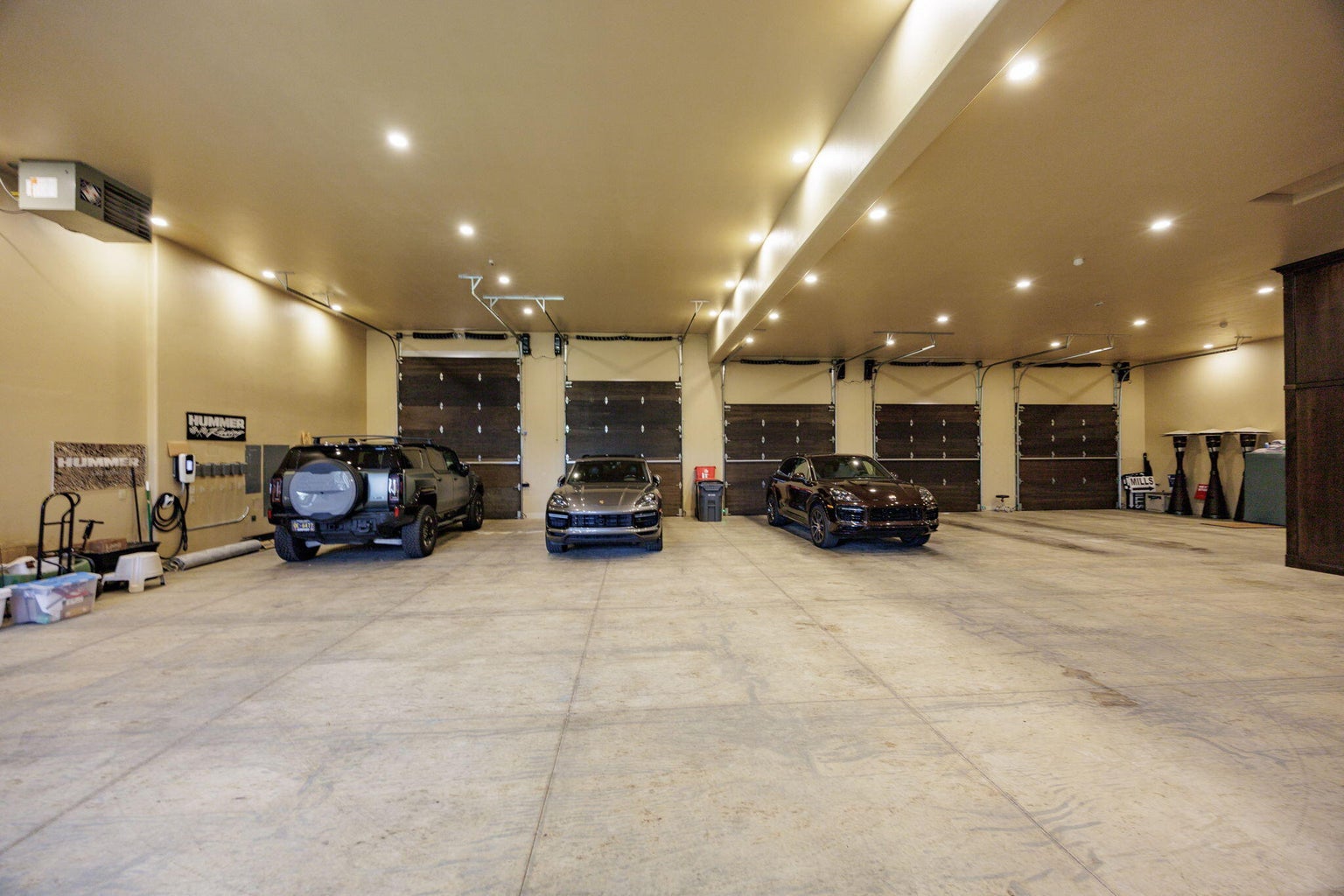 321_Pair_A_Dice_Ranch_Rd-10