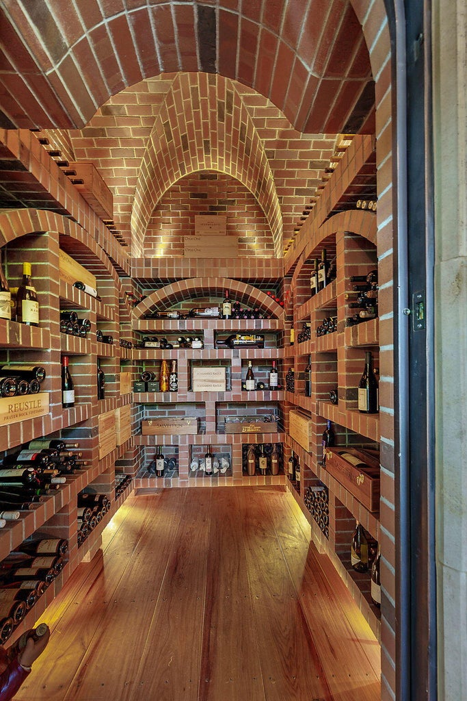 321_Pair_A_Dice_Ranch_Rd-13